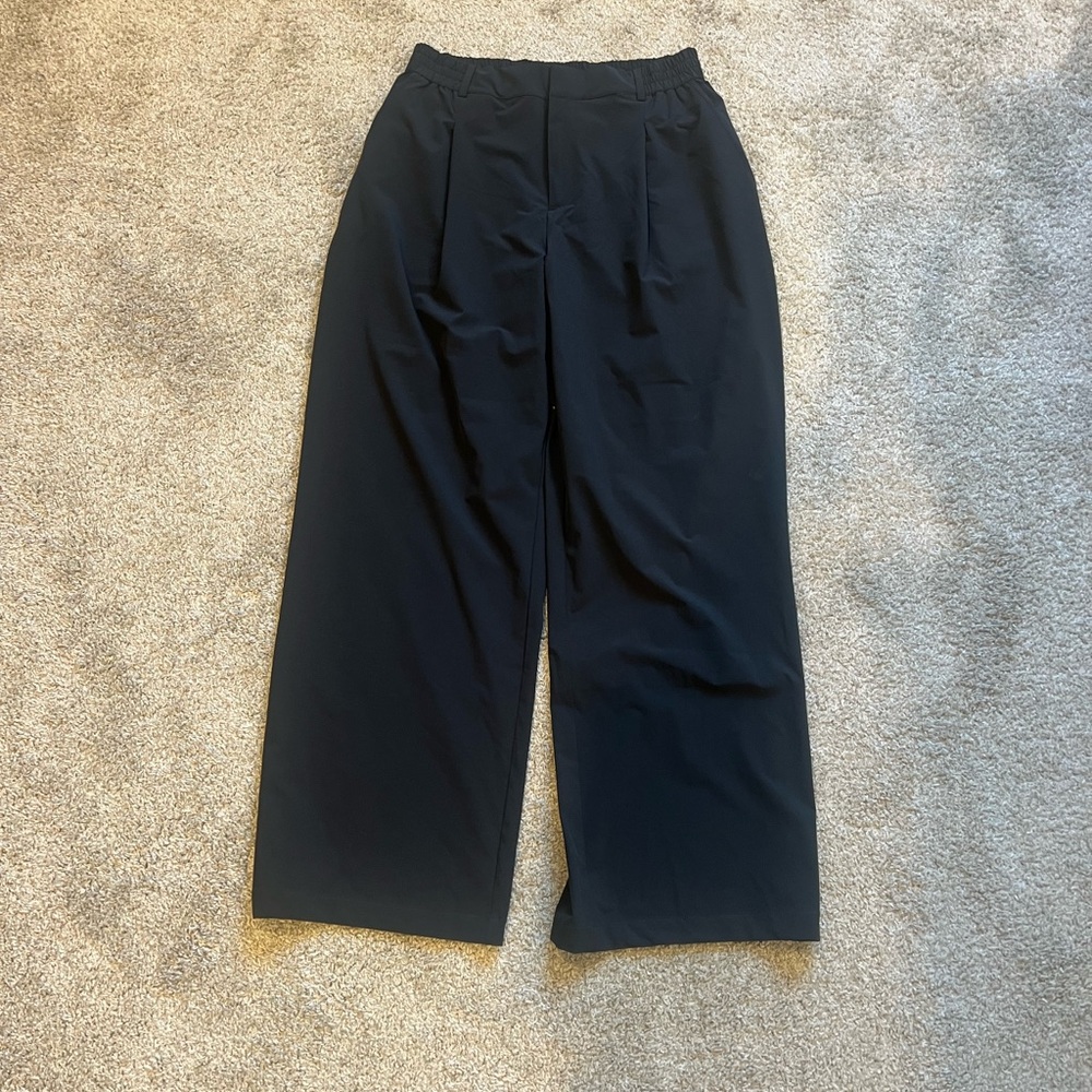 NWOT ALO High-Waist Pursuit Trouser. Size M Long. - Picture 6 of 6